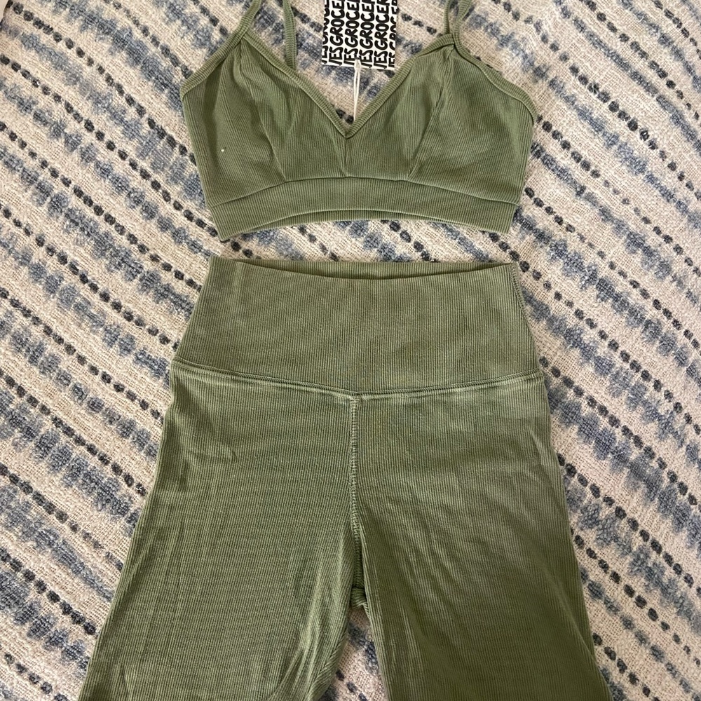 Groceries Apparel- active + leisure set